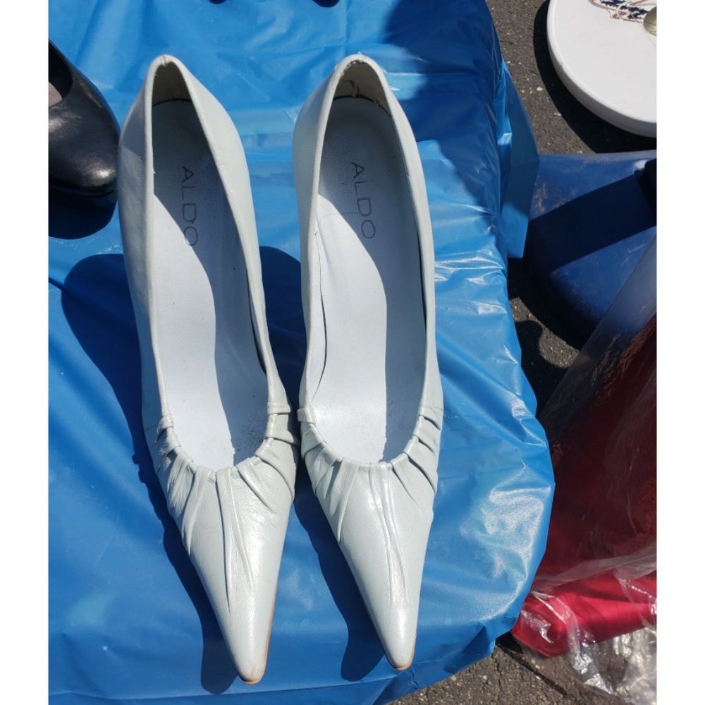 Aldo pointed toe pumps